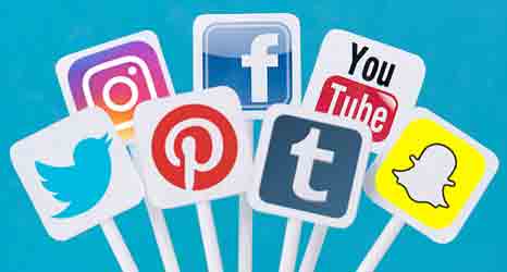 فعالیت در شبکه های اجتماعی (Social Media)